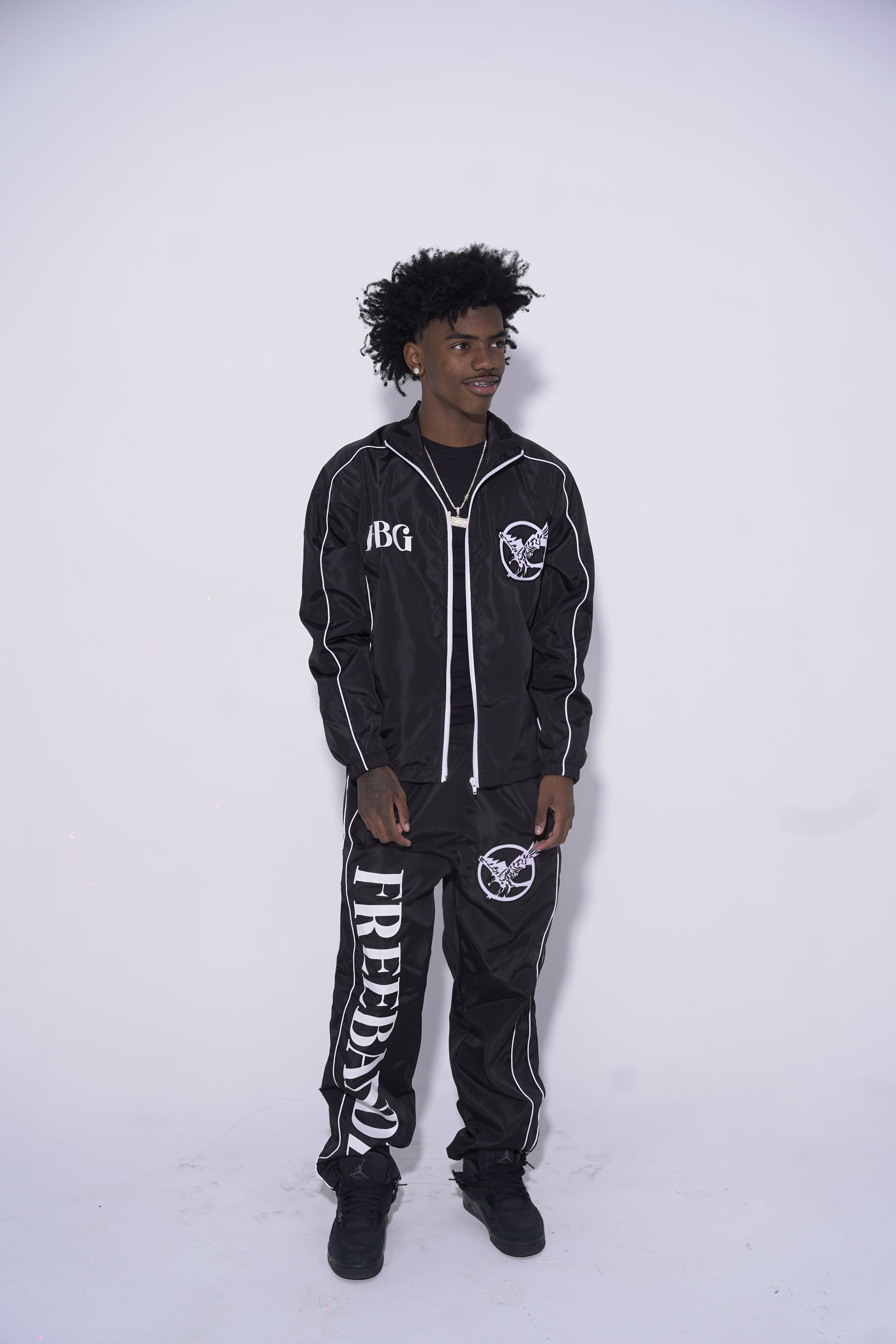 FREEBAND WINDBREAKERS