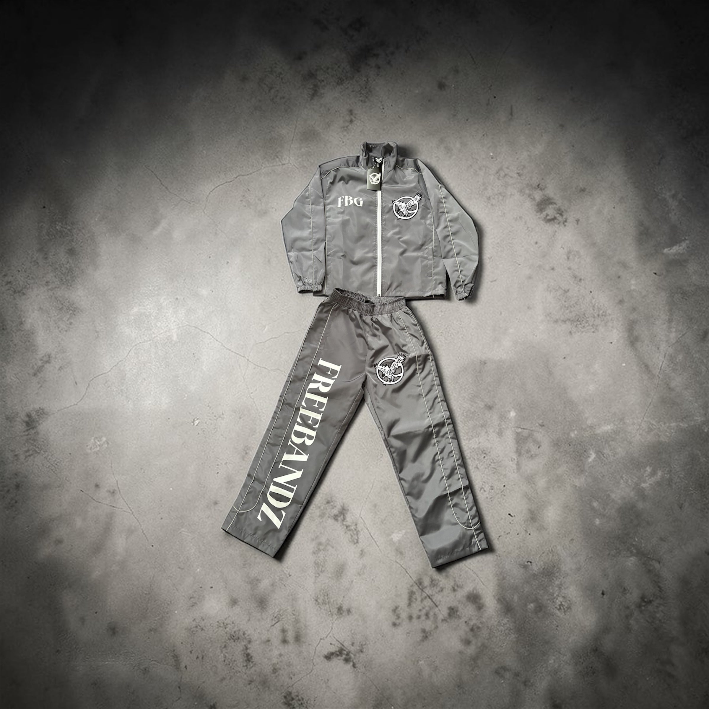 FREEBAND WINDBREAKERS