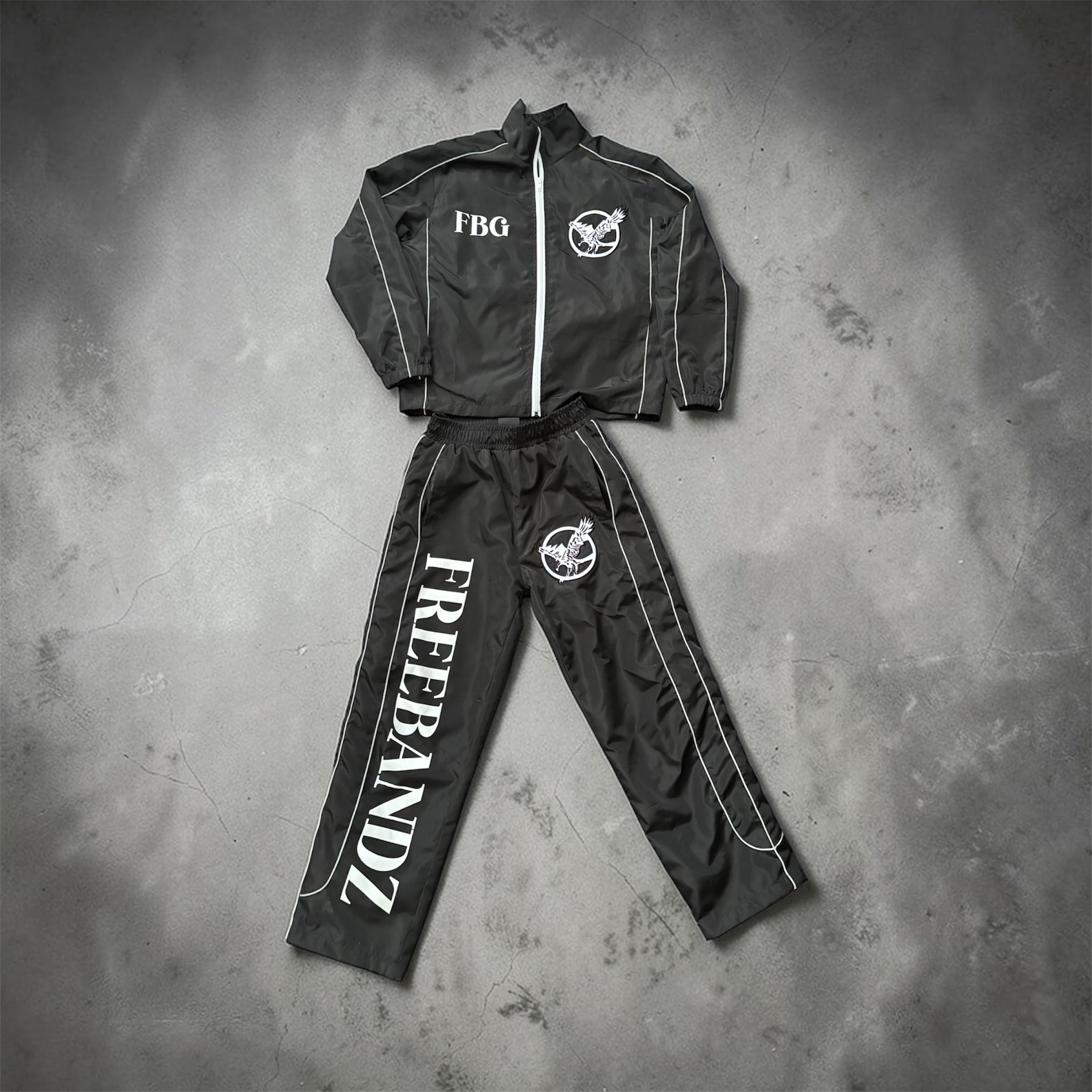 FREEBAND WINDBREAKERS